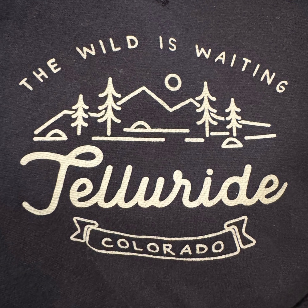 Navy Graphic cropped hoodie with Telluride Print